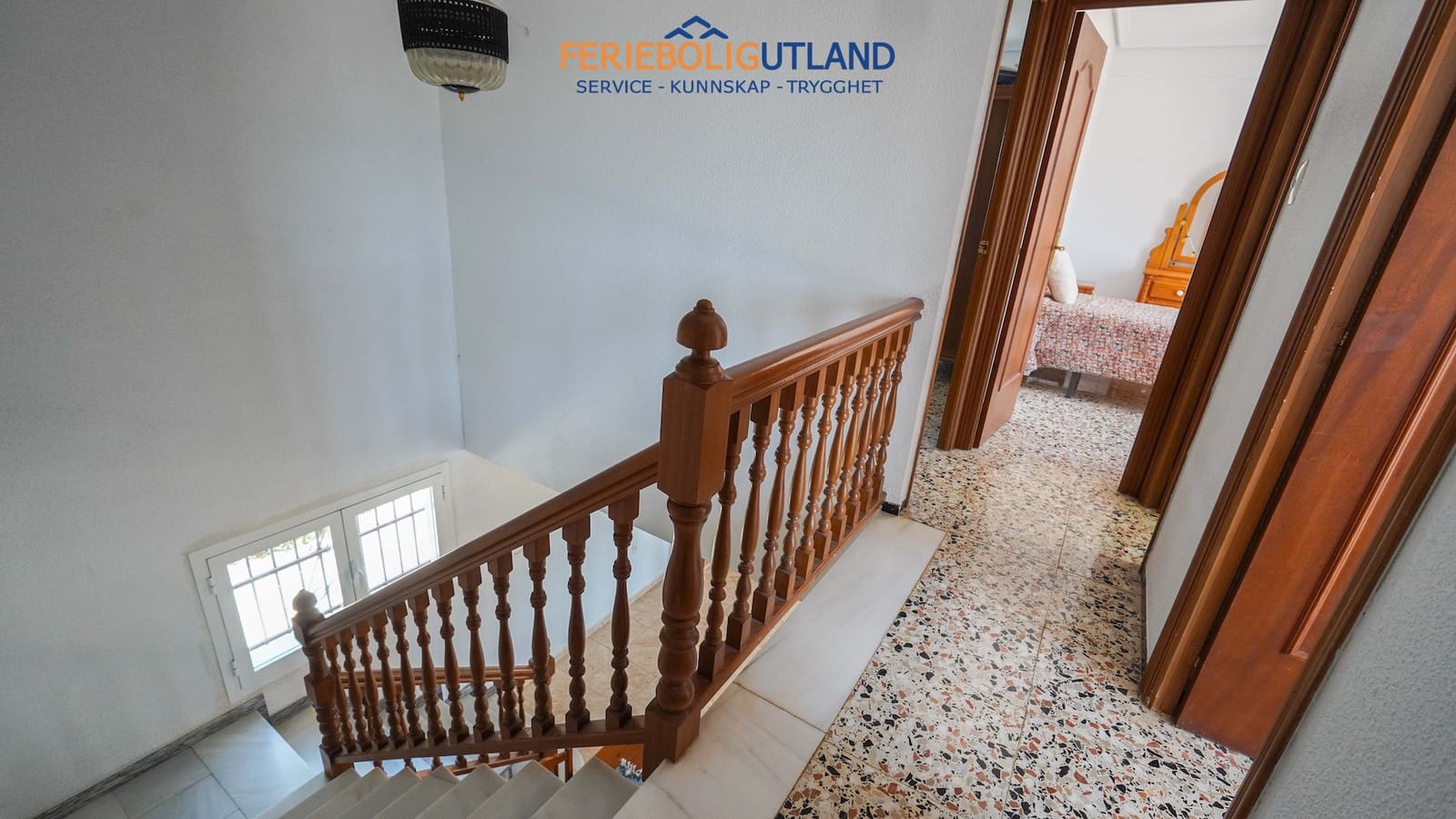 4 bedroom Villa for sale in Elche / Elx with pool garage - € 299,000 (Ref: 10000763)