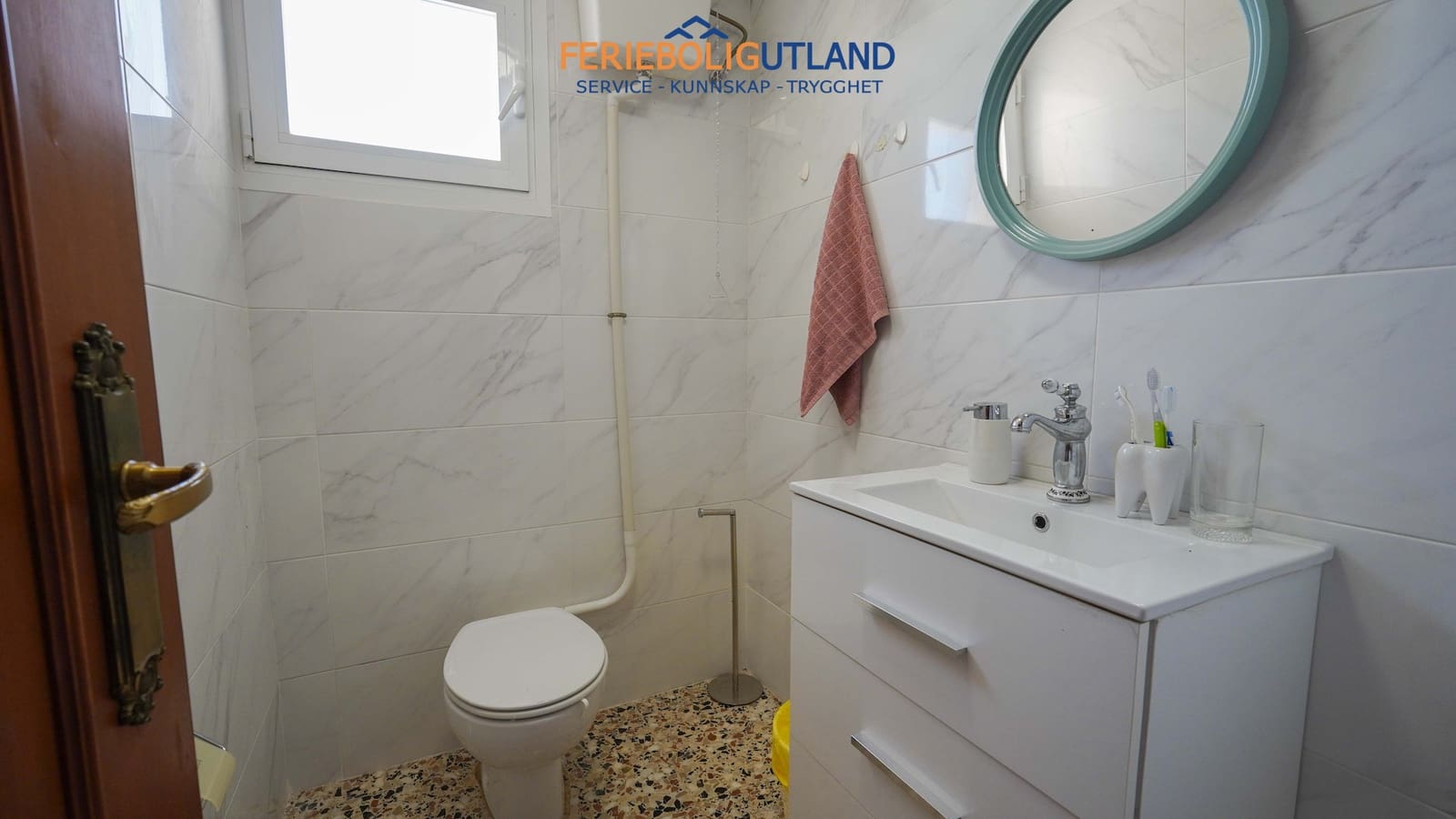 4 bedroom Villa for sale in Elche / Elx with pool garage - € 299,000 (Ref: 10000763)