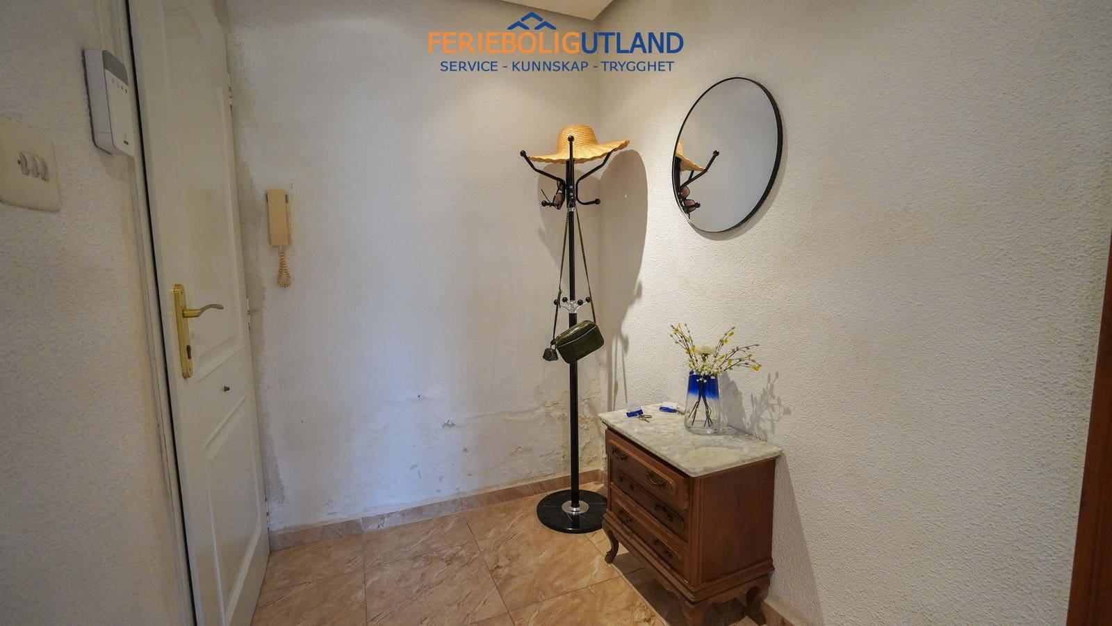4 bedroom Villa for sale in Elche / Elx with pool garage - € 299,000 (Ref: 10000763)