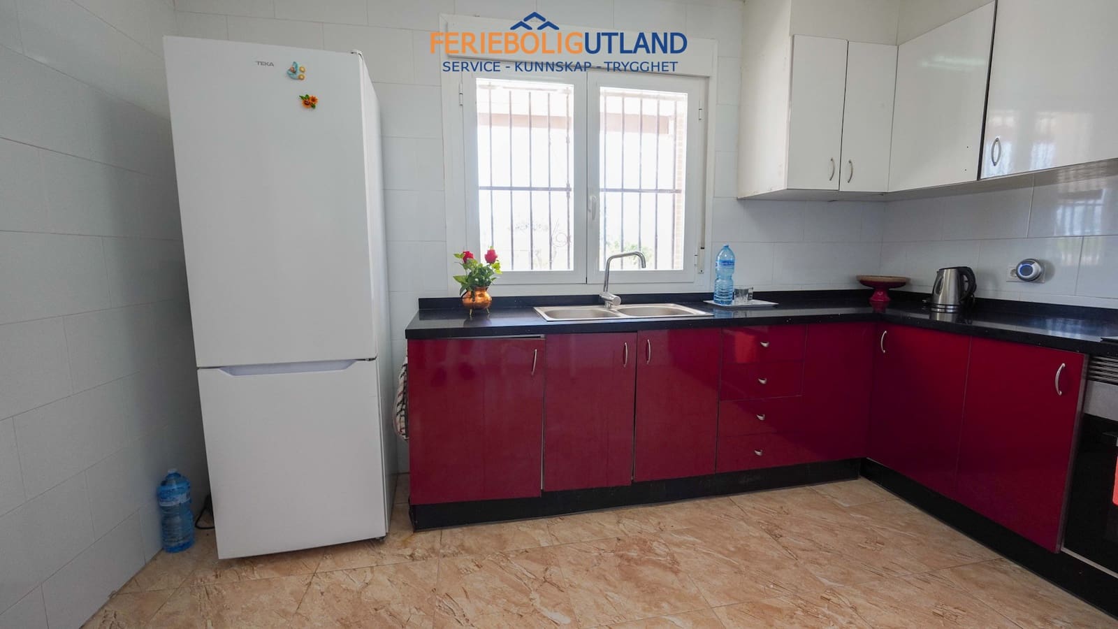 4 bedroom Villa for sale in Elche / Elx with pool garage - € 299,000 (Ref: 10000763)