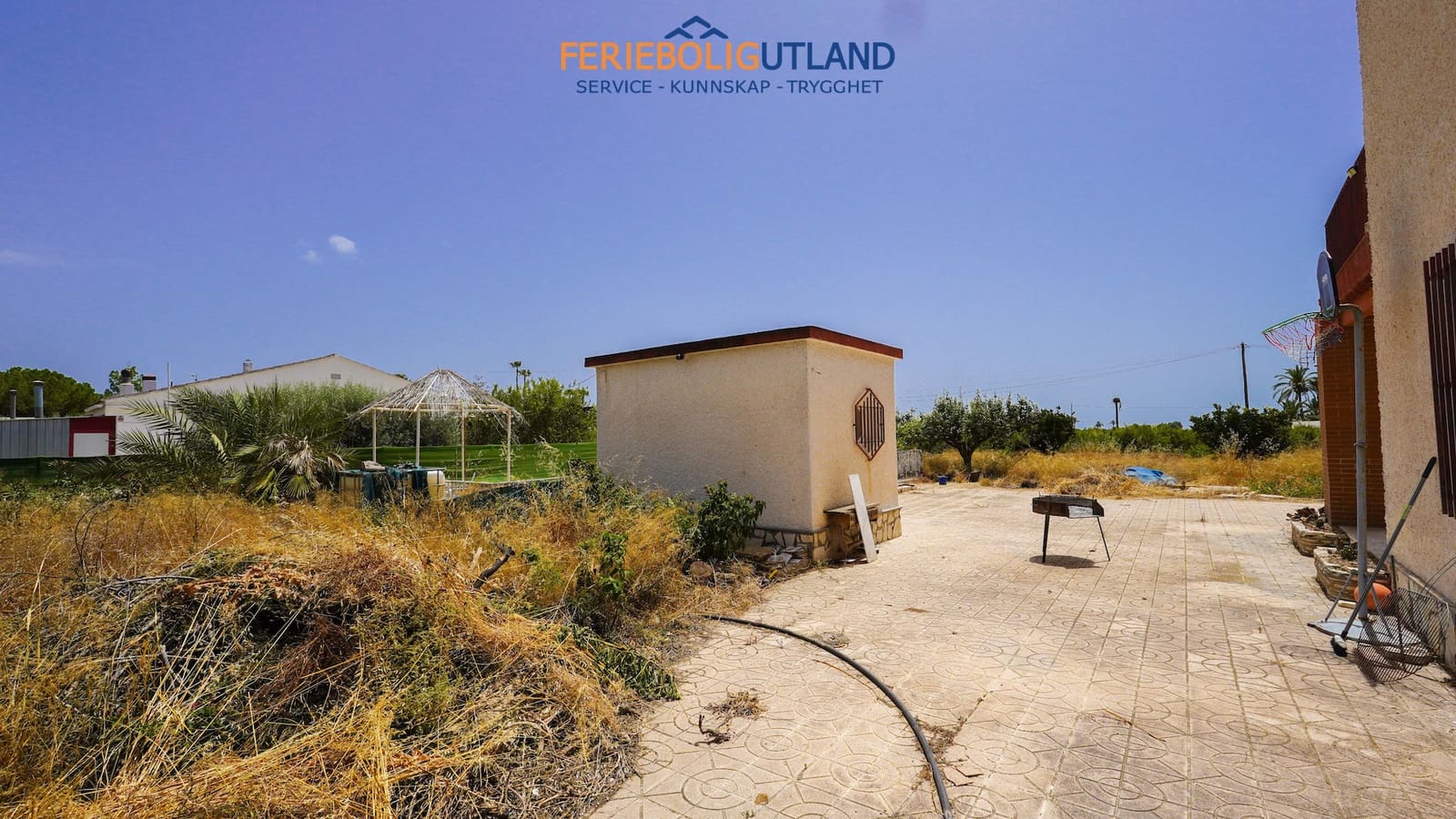 4 bedroom Villa for sale in Elche / Elx with pool garage - € 299,000 (Ref: 10000763)