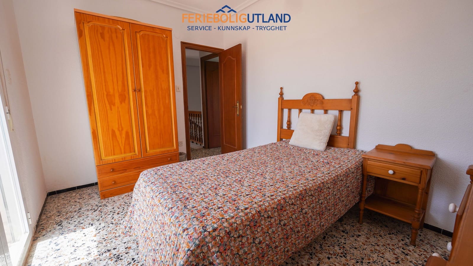4 bedroom Villa for sale in Elche / Elx with pool garage - € 299,000 (Ref: 10000763)