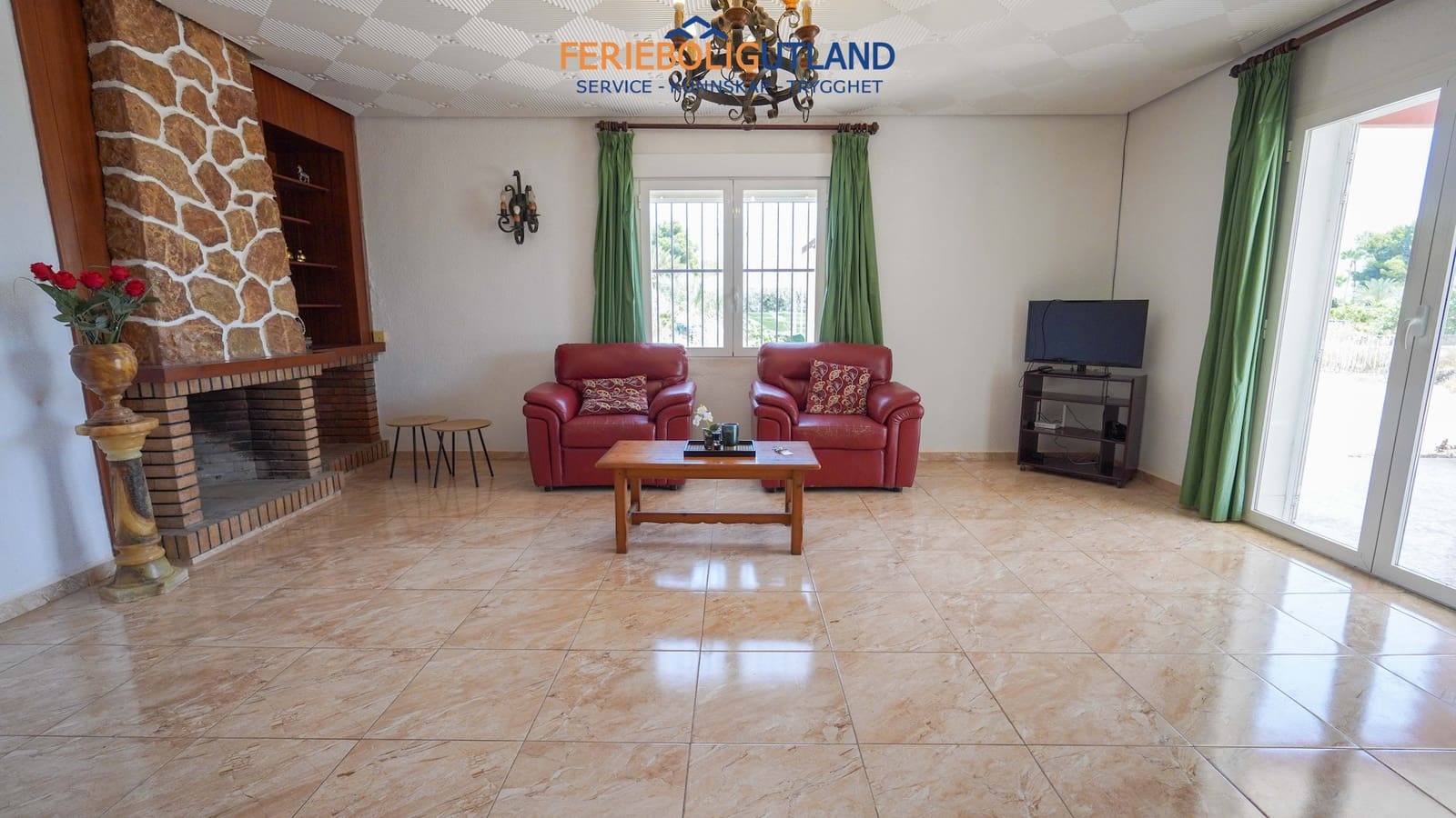 4 bedroom Villa for sale in Elche / Elx with pool garage - € 299,000 (Ref: 10000763)