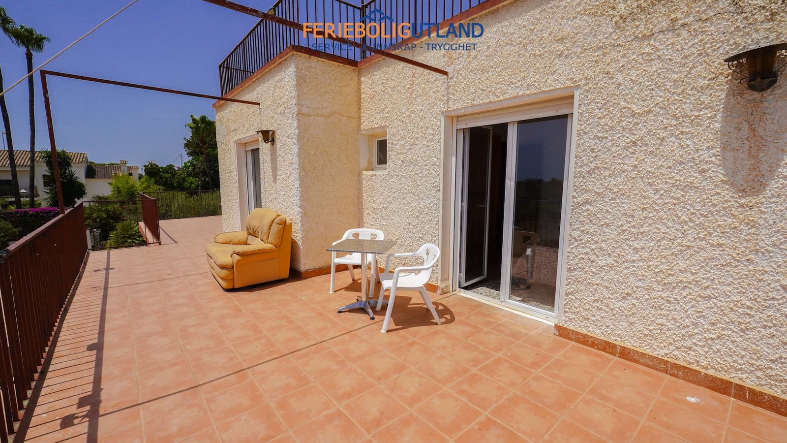 4 bedroom Villa for sale in Elche / Elx with pool garage - € 299,000 (Ref: 10000763)