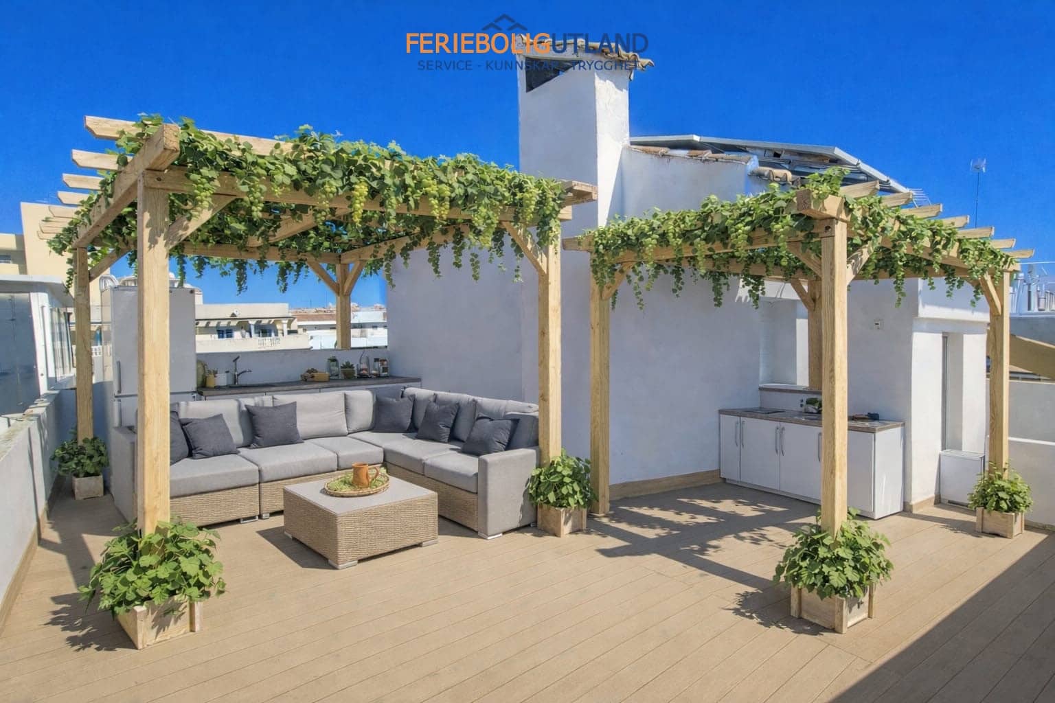 2 soverom Leilighet til salgs i Torrevieja - € 194 000 (Ref: 10000764)