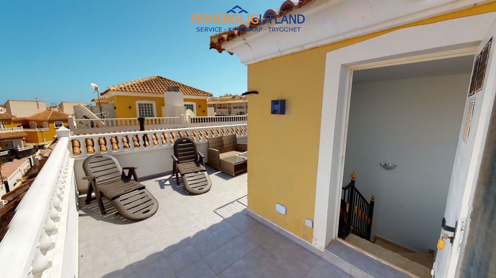 3 chambre Maison de Ville à vendre à Playa Flamenca avec piscine - 229 000 € (Ref: 10000765)