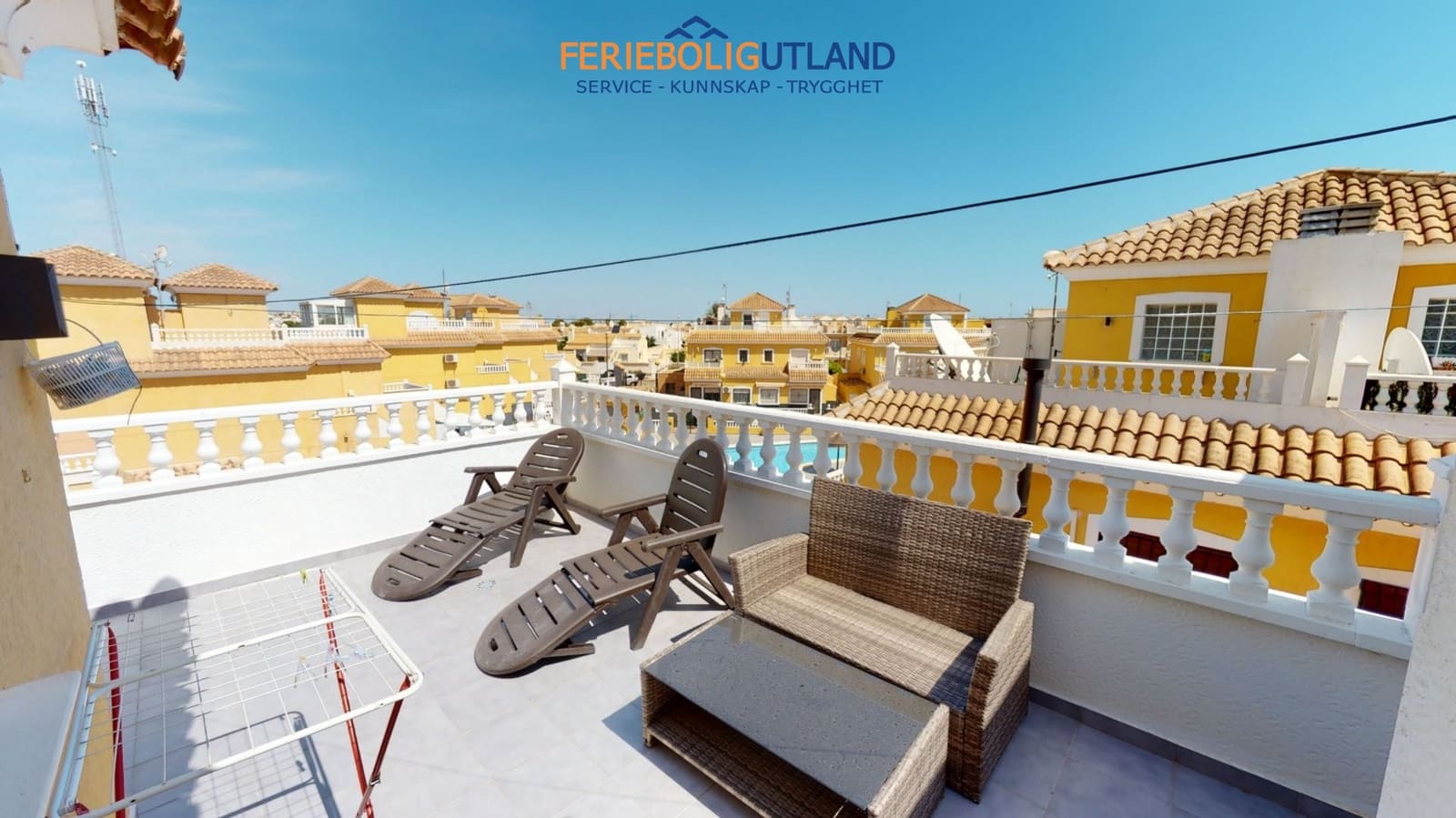 3 chambre Maison de Ville à vendre à Playa Flamenca avec piscine - 229 000 € (Ref: 10000765)