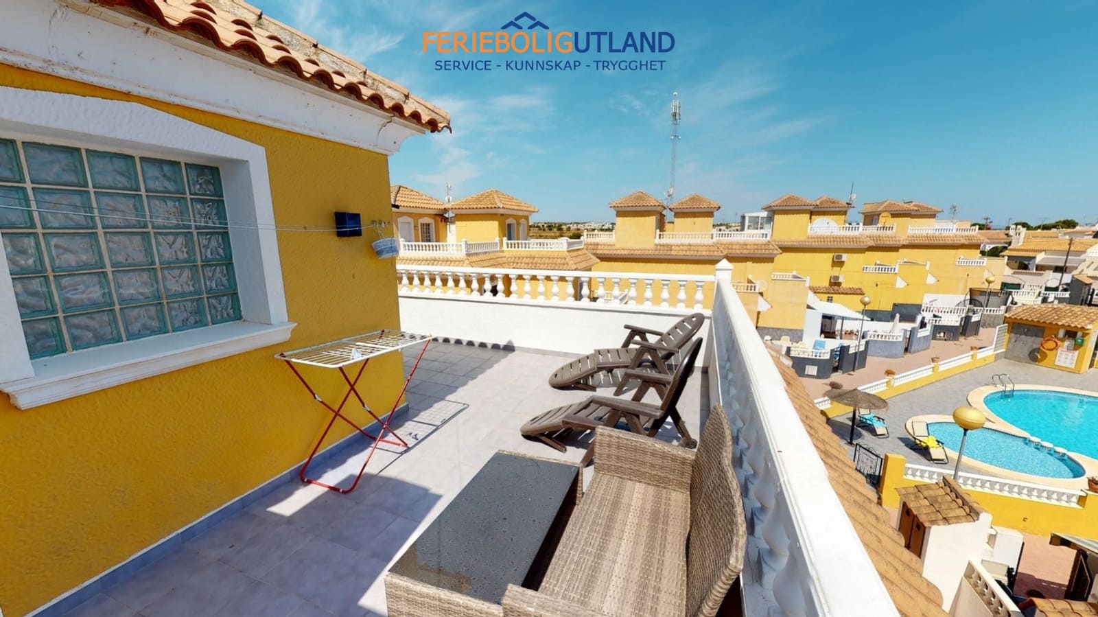 3 chambre Maison de Ville à vendre à Playa Flamenca avec piscine - 229 000 € (Ref: 10000765)