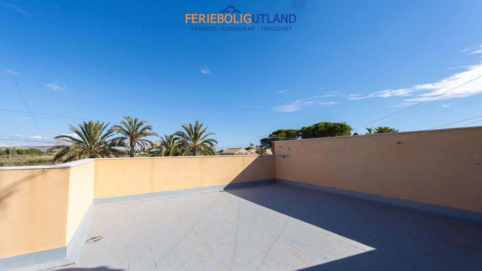 4 bedroom Villa for sale in Elche / Elx with pool garage - € 420,000 (Ref: 10000767)