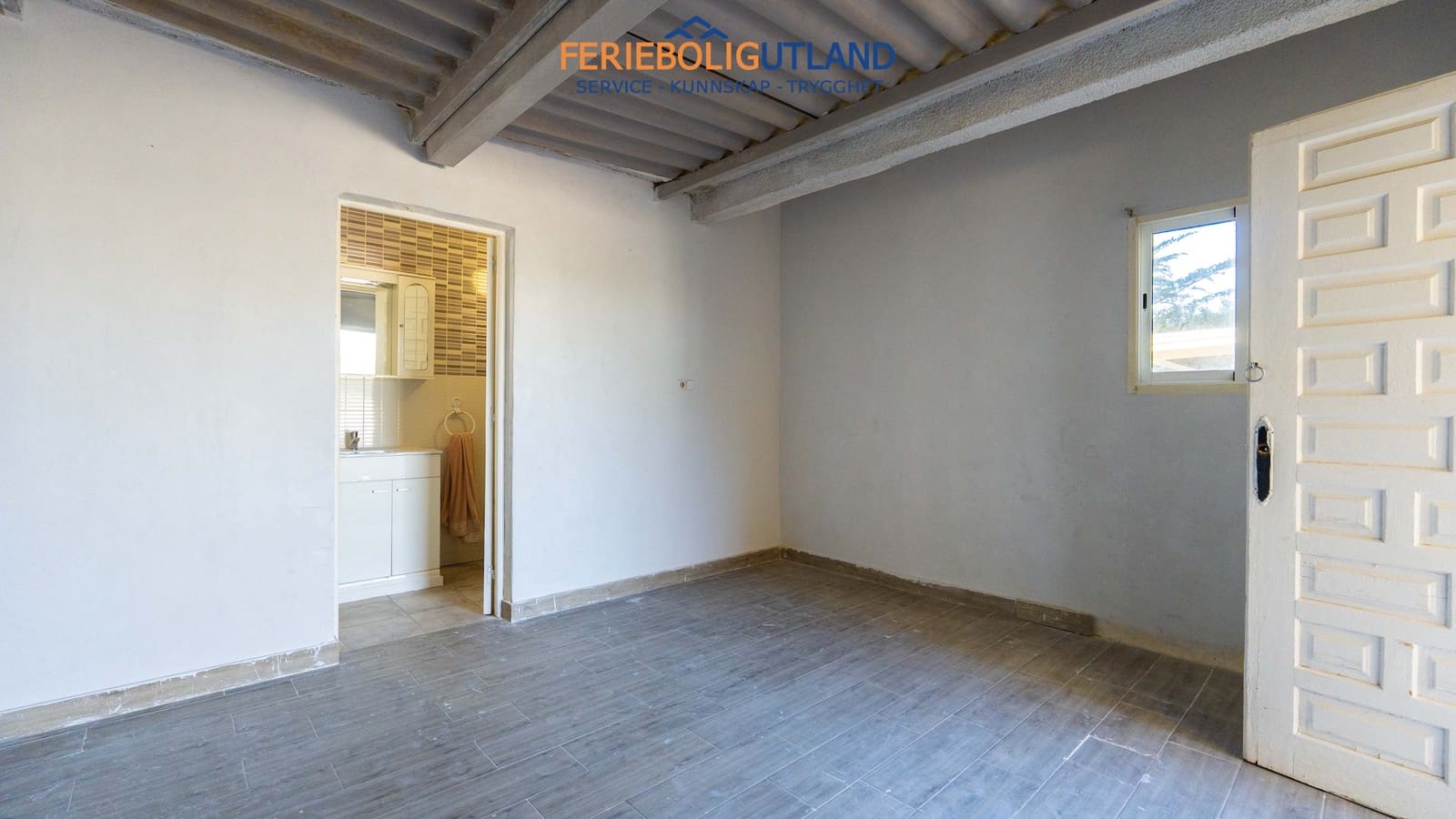 4 bedroom Villa for sale in Elche / Elx with pool garage - € 420,000 (Ref: 10000767)