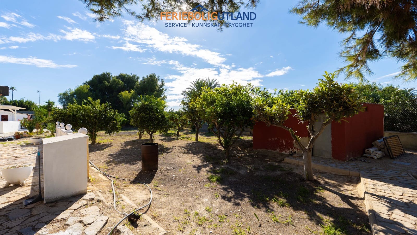 4 bedroom Villa for sale in Elche / Elx with pool garage - € 420,000 (Ref: 10000767)