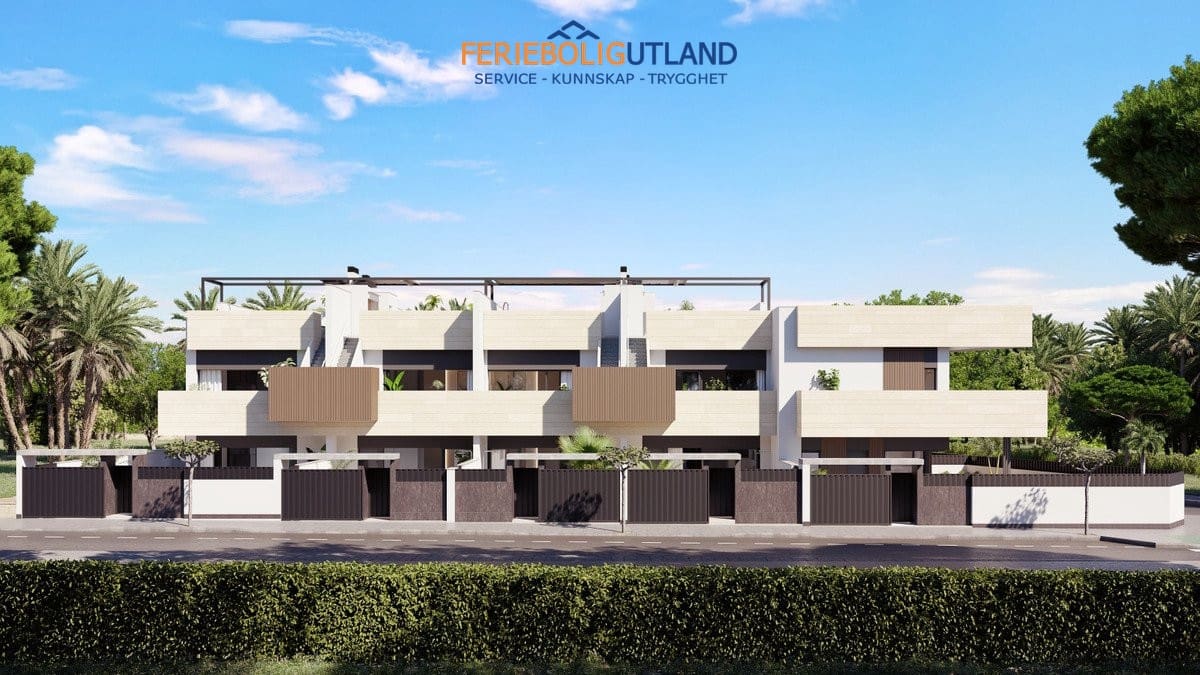 3 makuuhuone Huvila myytävänä paikassa Pilar de la Horadada mukana uima-altaan 
autotalli - 659 000 € (Ref: 10000778)