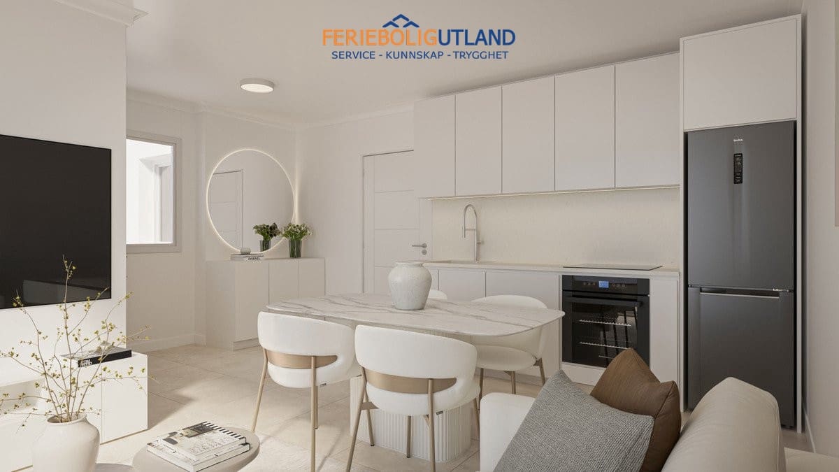 Apartamento para venda em Torrevieja com piscina garagem - 129 000 € (Ref: 10000780)