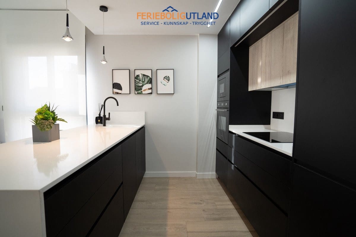 Pareado de 4 habitaciones en Orihuela Costa en venta con piscina garaje - 699.900 € (Ref: 10000782)