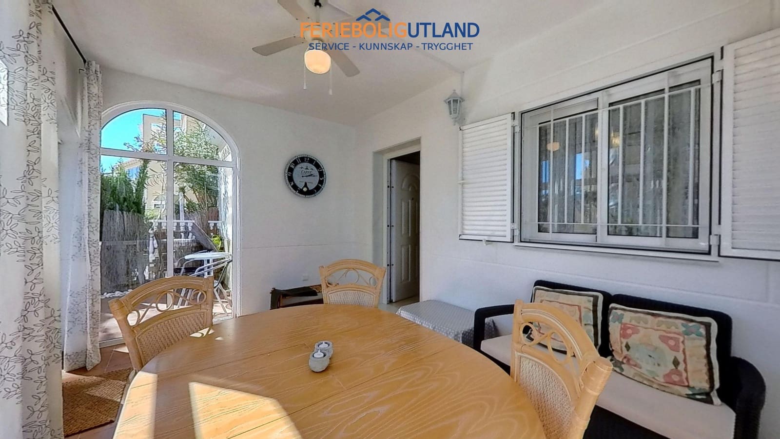 4 sovrum Hus till salu i Orihuela Costa med pool garage - 339 000 € (Ref: 10000787)