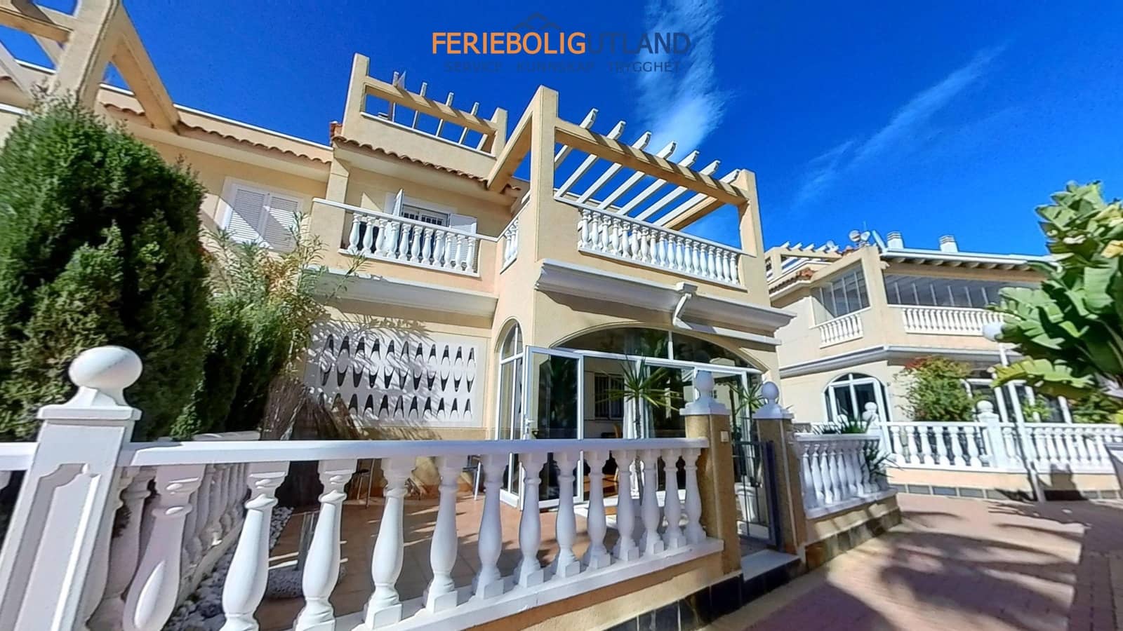 4 sovrum Hus till salu i Orihuela Costa med pool garage - 339 000 € (Ref: 10000787)