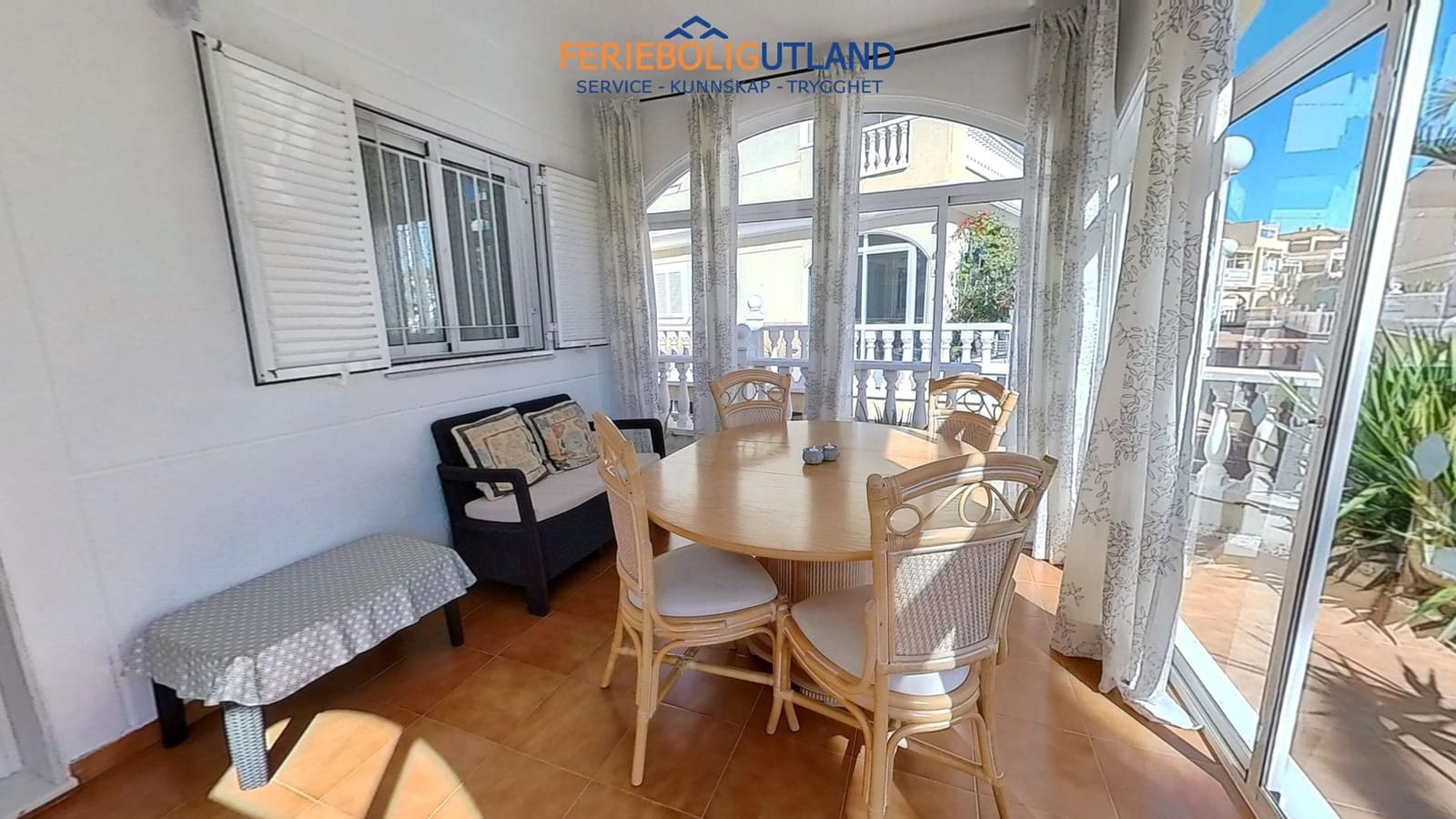 4 sovrum Hus till salu i Orihuela Costa med pool garage - 339 000 € (Ref: 10000787)