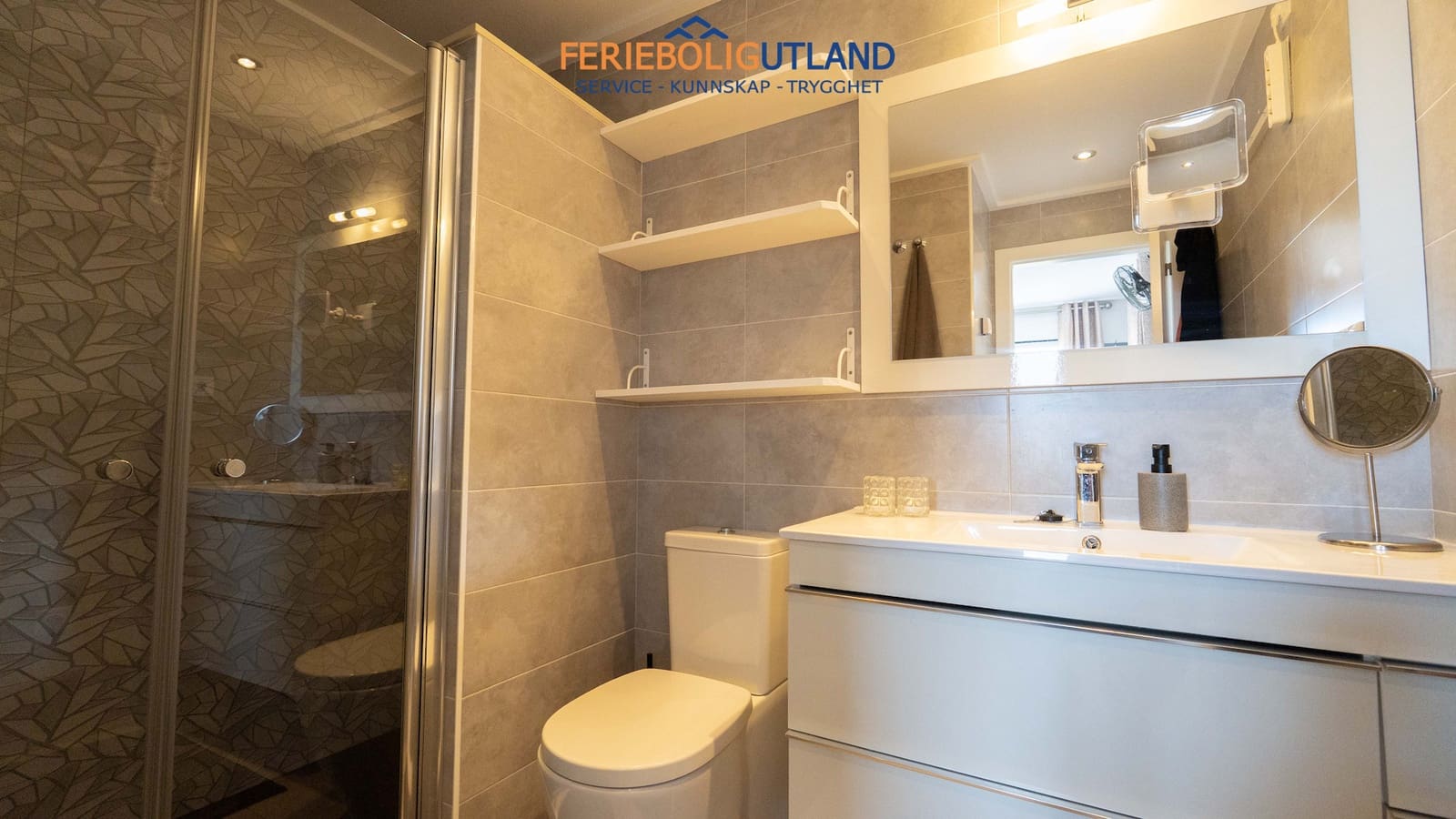 3 soverom Leilighet til salgs i Villamartin med svømmebasseng garasje - € 360 000 (Ref: 10000788)