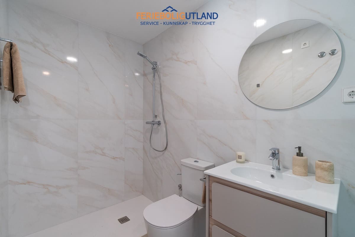 3 camera da letto Appartamento in vendita in Playa Flamenca con piscina garage - 395.000 € (Rif: 10000797)