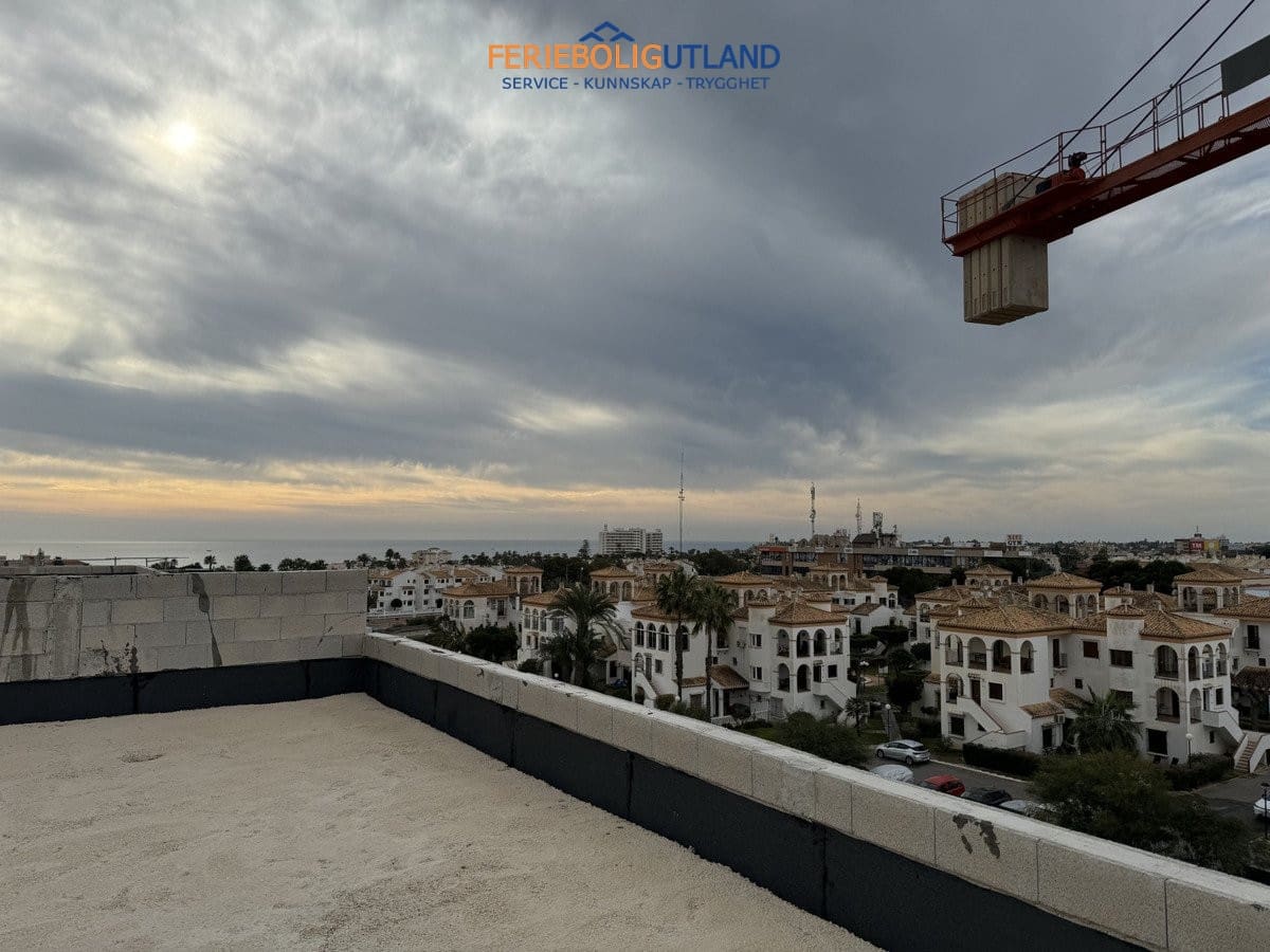 3 camera da letto Appartamento in vendita in Playa Flamenca con piscina garage - 395.000 € (Rif: 10000797)