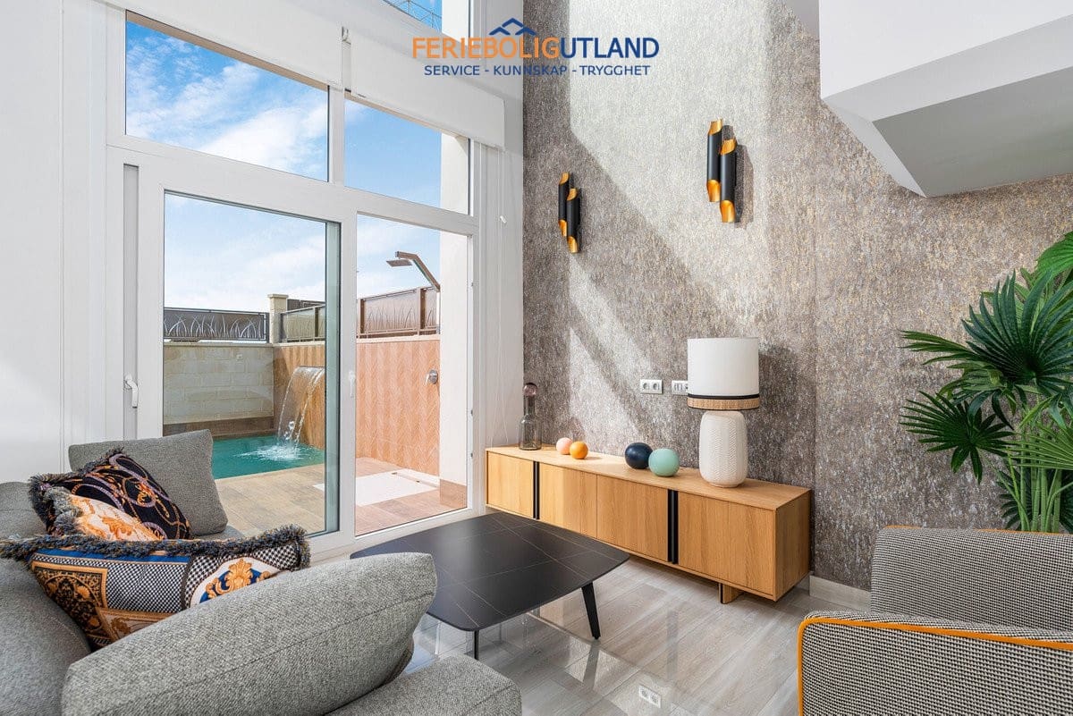 3 quarto Moradia para venda em Ciudad Quesada com piscina garagem - 649 000 € (Ref: 10000798)