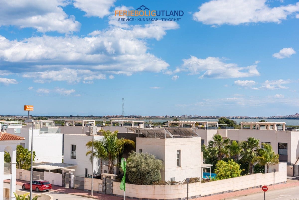 3 quarto Moradia para venda em Ciudad Quesada com piscina garagem - 649 000 € (Ref: 10000798)