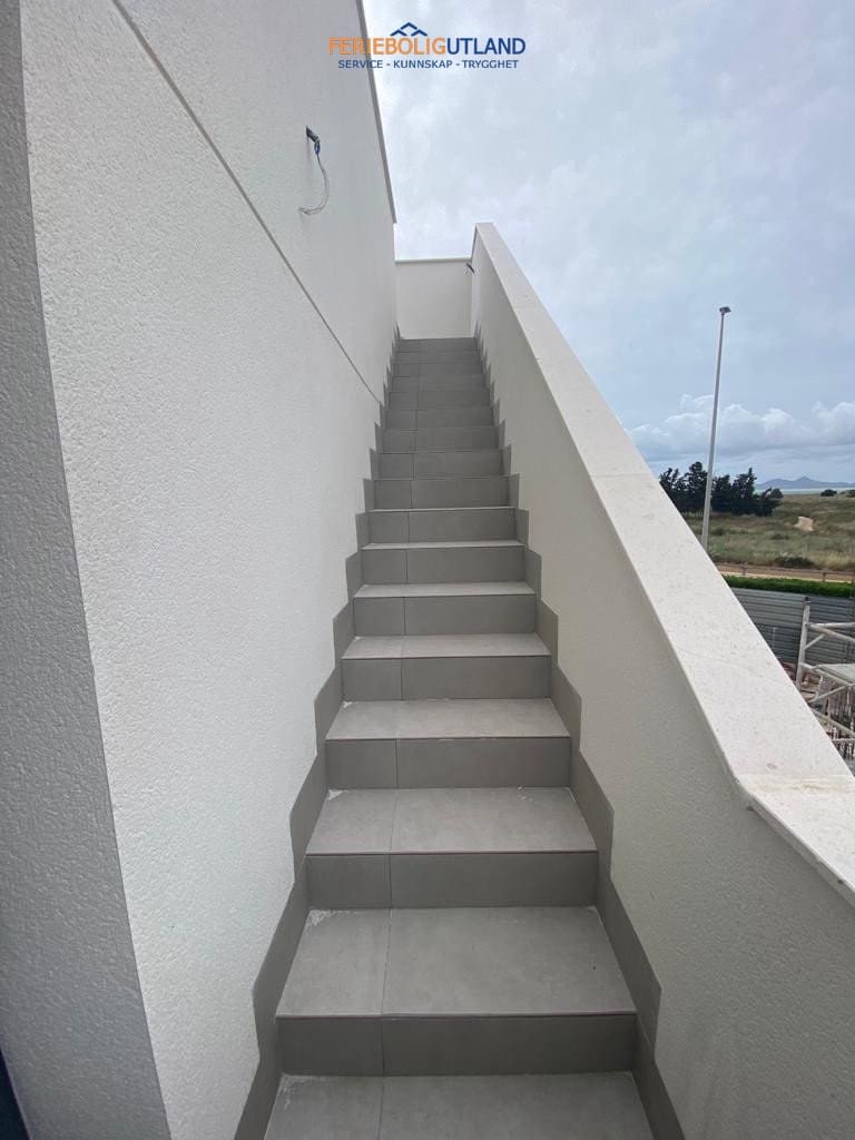 3 soverom Villa til salgs i Los Alcazares med svømmebasseng garasje - € 419 900 (Ref: 10000804)