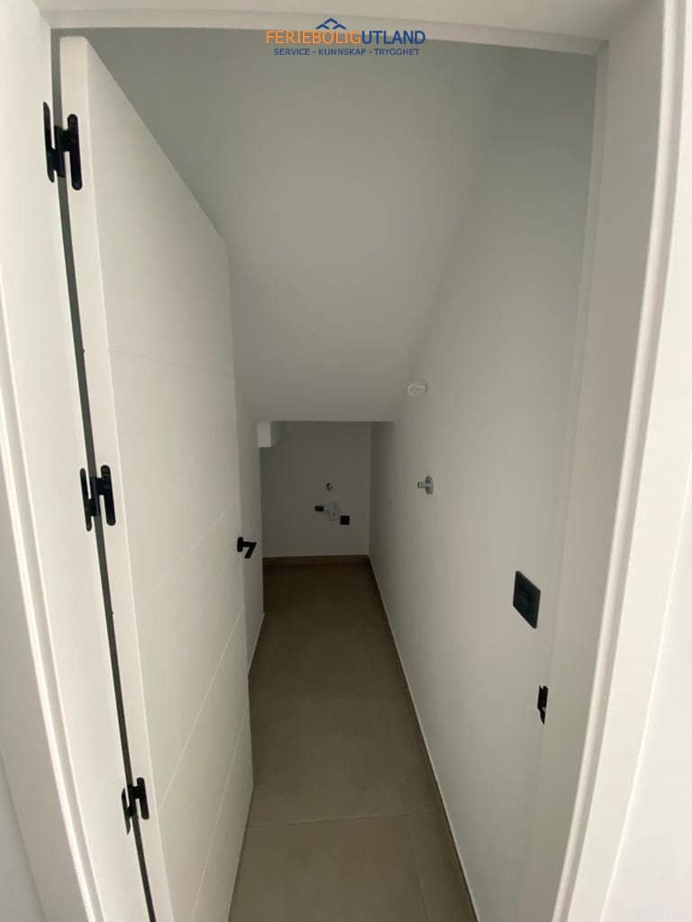 3 soverom Villa til salgs i Los Alcazares med svømmebasseng garasje - € 419 900 (Ref: 10000804)