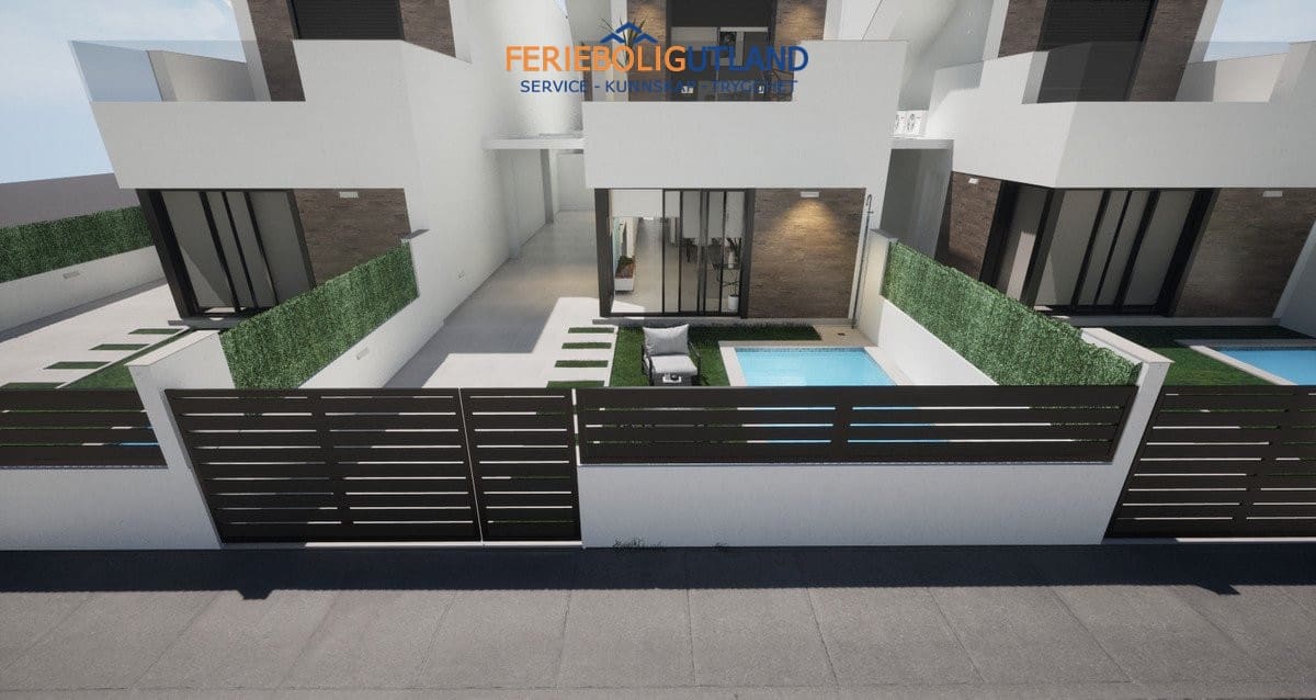 3 soverom Villa til salgs i Los Alcazares med svømmebasseng garasje - € 419 900 (Ref: 10000804)