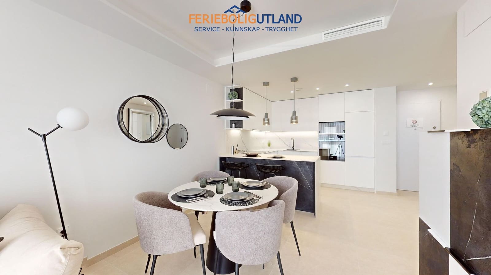 Apartamento de 2 habitaciones en Cabo Roig en venta con piscina garaje - 369.000 € (Ref: 10000808)