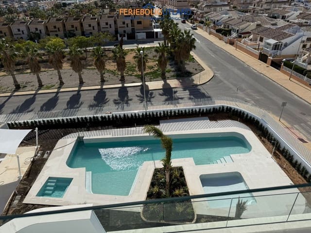 Apartamento de 2 habitaciones en Cabo Roig, Orihuela en venta con piscina garaje - 369.000 € (Ref: 10000808)