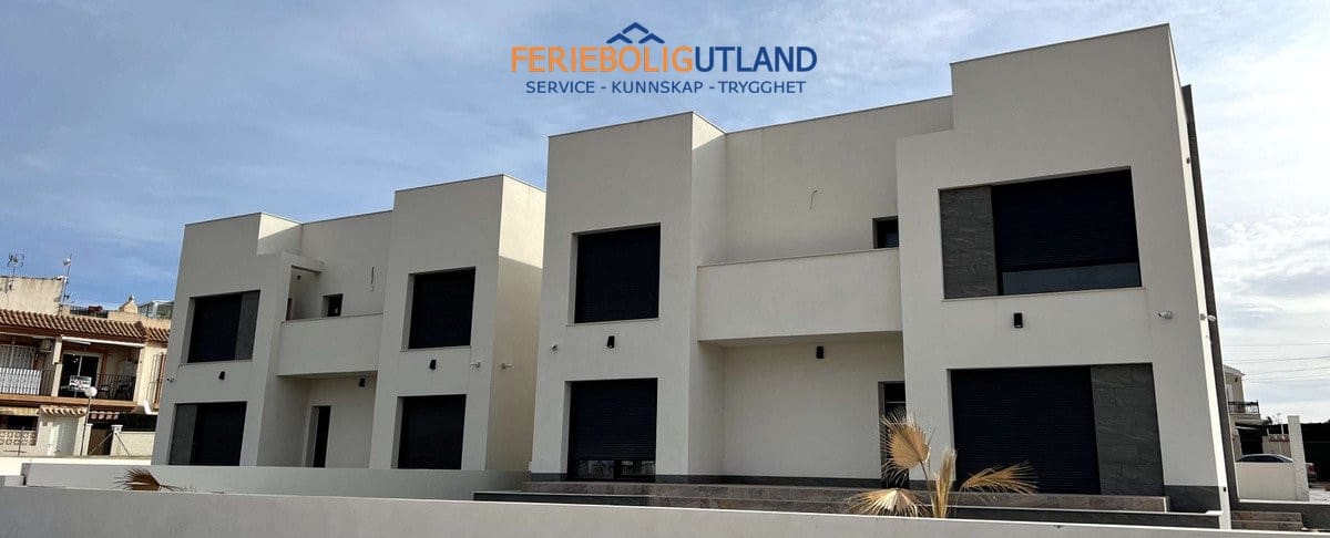5 soveværelse Villa til salg i Torrevieja med swimmingpool garage - € 1.200.000 (Ref: 10000813)