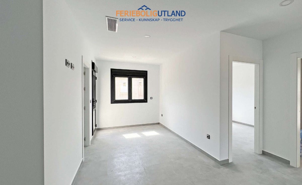 5 soveværelse Villa til salg i Torrevieja med swimmingpool garage - € 1.200.000 (Ref: 10000813)
