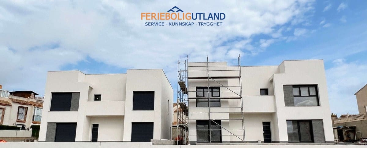 5 soveværelse Villa til salg i Torrevieja med swimmingpool garage - € 1.200.000 (Ref: 10000813)