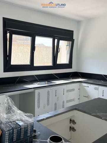5 soveværelse Villa til salg i Aguas Nuevas, Torrevieja med swimmingpool garage - € 1.200.000 (Ref: 10000813)