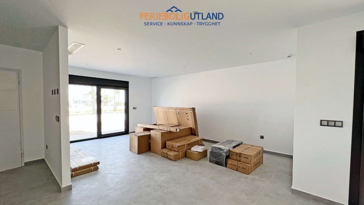 5 soveværelse Villa til salg i Torrevieja med swimmingpool garage - € 1.200.000 (Ref: 10000813)