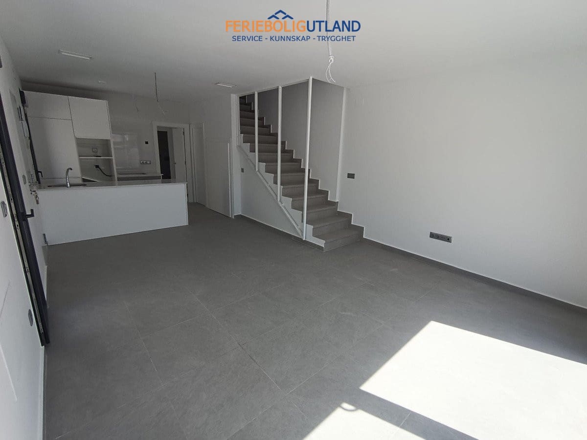 3 Zimmer Doppelhaus zu verkaufen in Daya Nueva mit Pool Garage - 317.000 € (Ref: 10000814)
