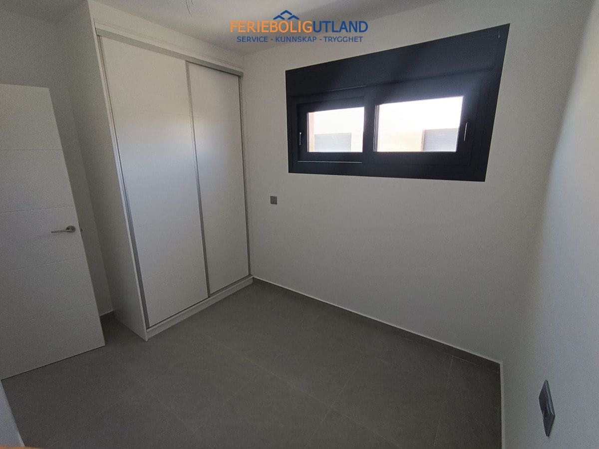 3 Zimmer Doppelhaus zu verkaufen in Daya Nueva mit Pool Garage - 317.000 € (Ref: 10000814)