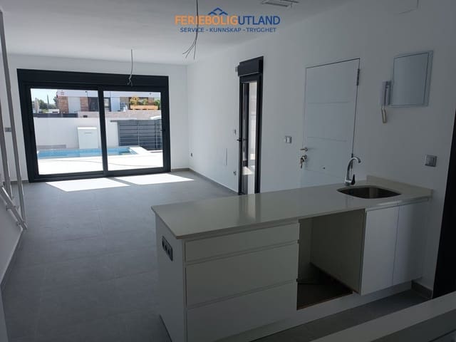 3 Zimmer Doppelhaus zu verkaufen in Daya Nueva mit Pool Garage - 317.000 € (Ref: 10000814)
