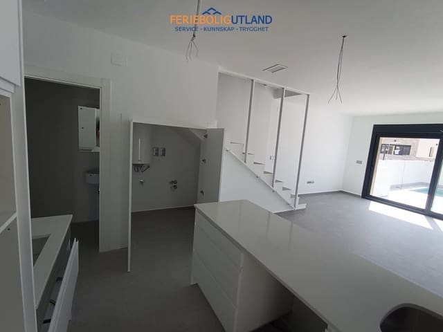 3 Zimmer Doppelhaus zu verkaufen in Daya Nueva mit Pool Garage - 317.000 € (Ref: 10000814)