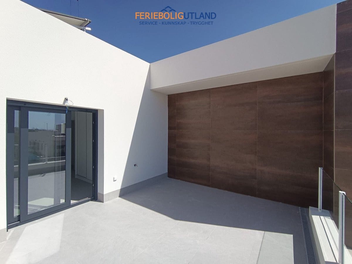3 Zimmer Doppelhaus zu verkaufen in Daya Nueva mit Pool Garage - 317.000 € (Ref: 10000814)