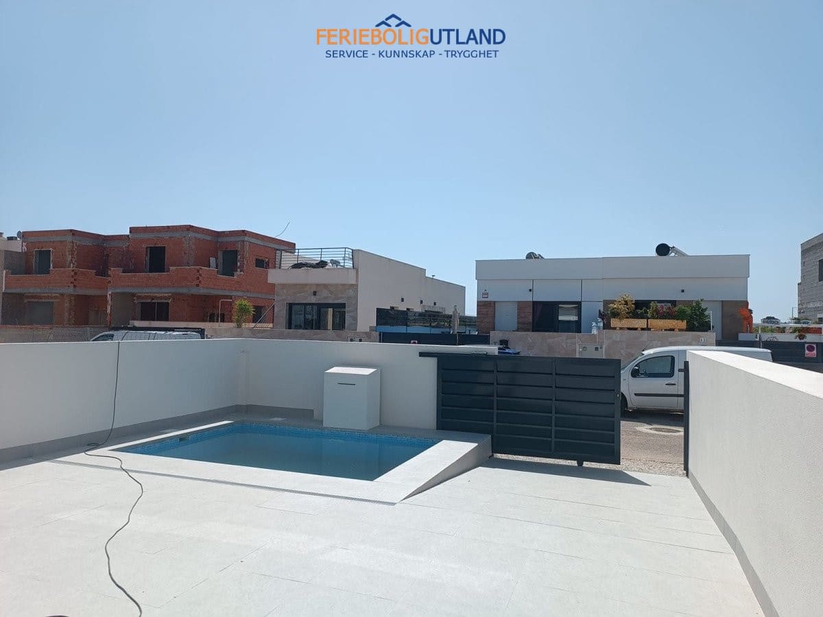 3 Zimmer Doppelhaus zu verkaufen in Daya Nueva mit Pool Garage - 317.000 € (Ref: 10000814)