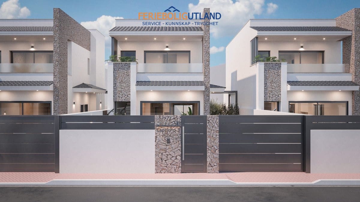 3 bedroom Villa for sale in San Pedro del Pinatar with pool garage - € 479,900 (Ref: 10000818)