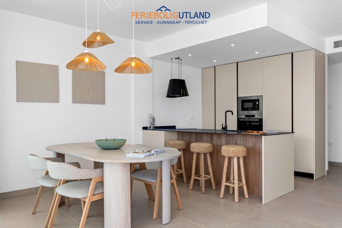 2 soverom Penthouse til salgs i Mar de Cristal med svømmebasseng garasje - € 358 000 (Ref: 10000820)