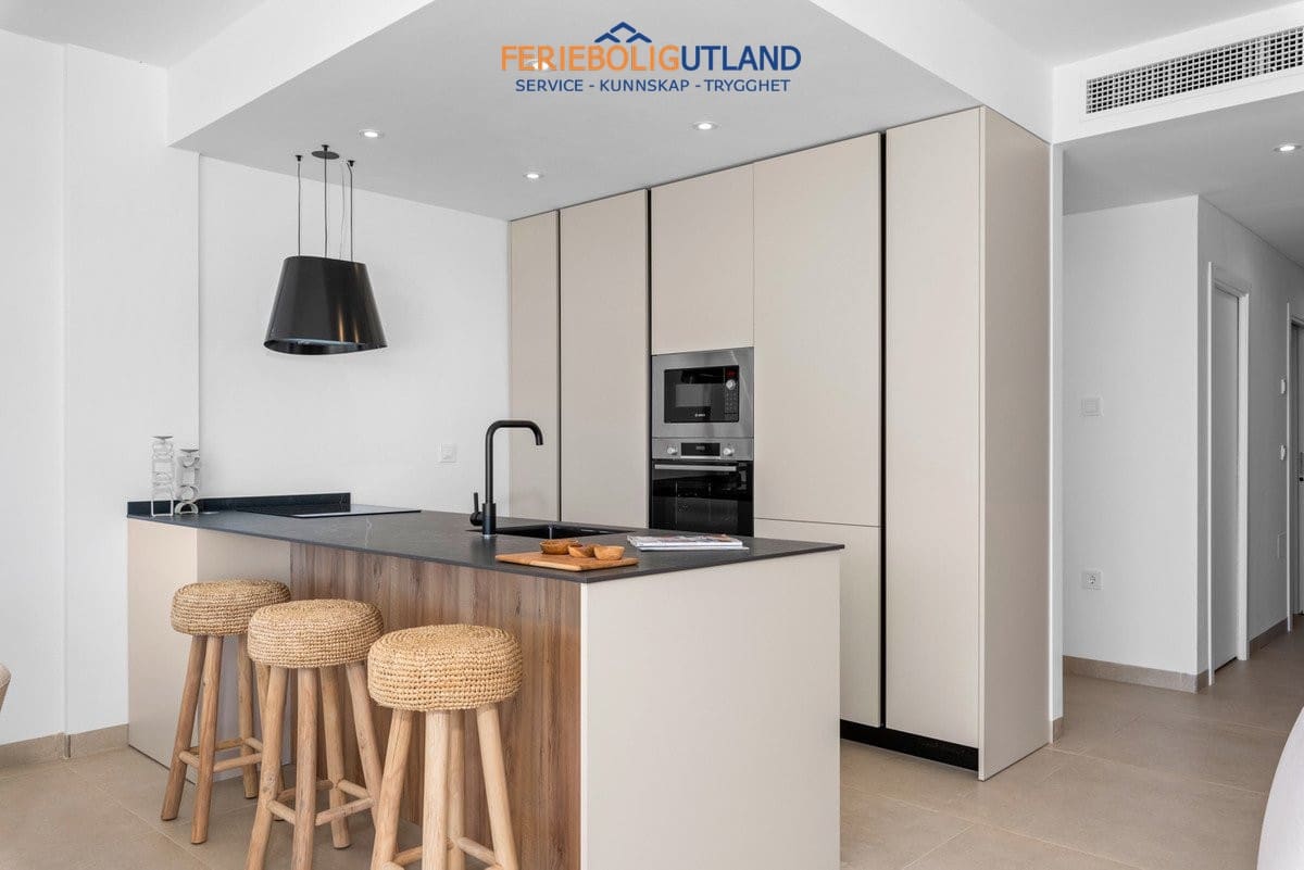 2 soverom Penthouse til salgs i Mar de Cristal med svømmebasseng garasje - € 358 000 (Ref: 10000820)