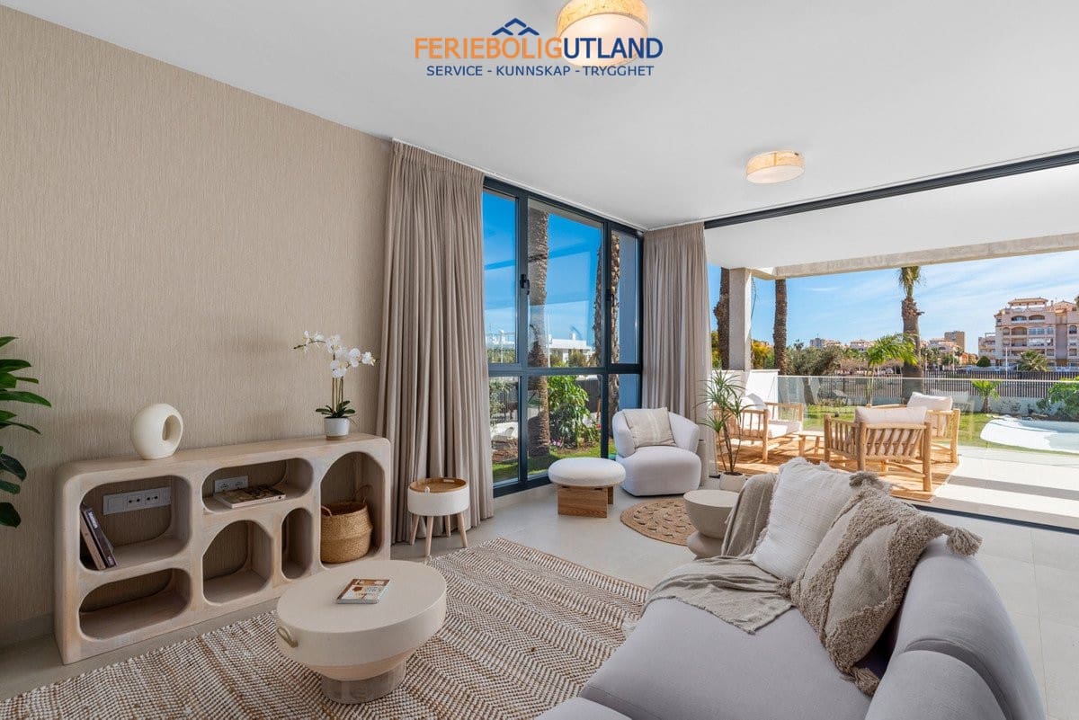2 soverom Penthouse til salgs i Mar de Cristal med svømmebasseng garasje - € 358 000 (Ref: 10000820)