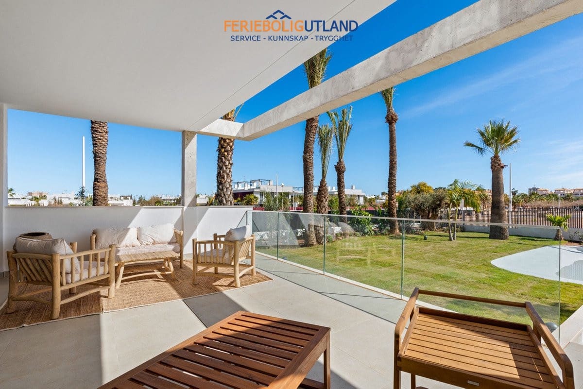 2 soverom Penthouse til salgs i Mar de Cristal med svømmebasseng garasje - € 358 000 (Ref: 10000820)