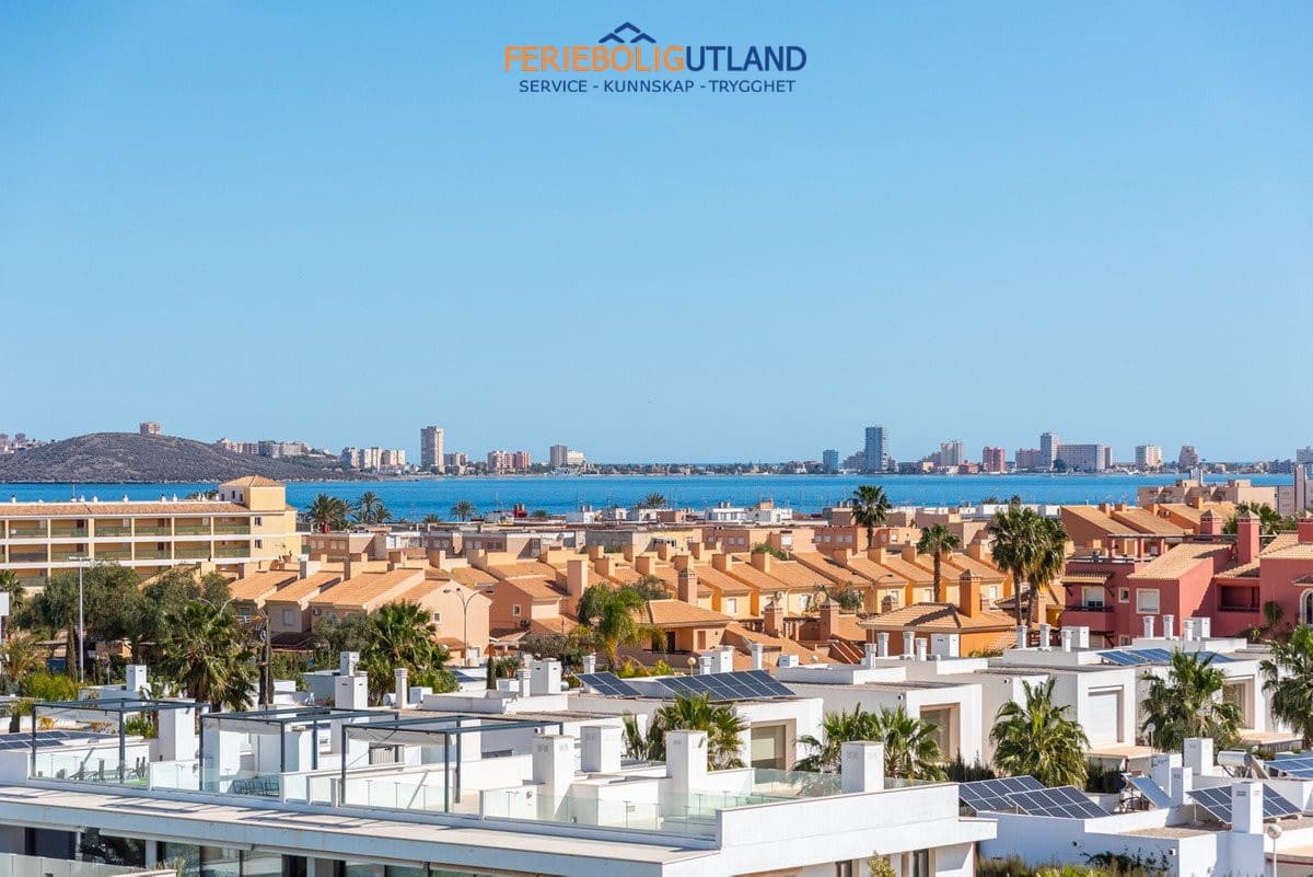 2 soverom Penthouse til salgs i Mar de Cristal med svømmebasseng garasje - € 358 000 (Ref: 10000820)