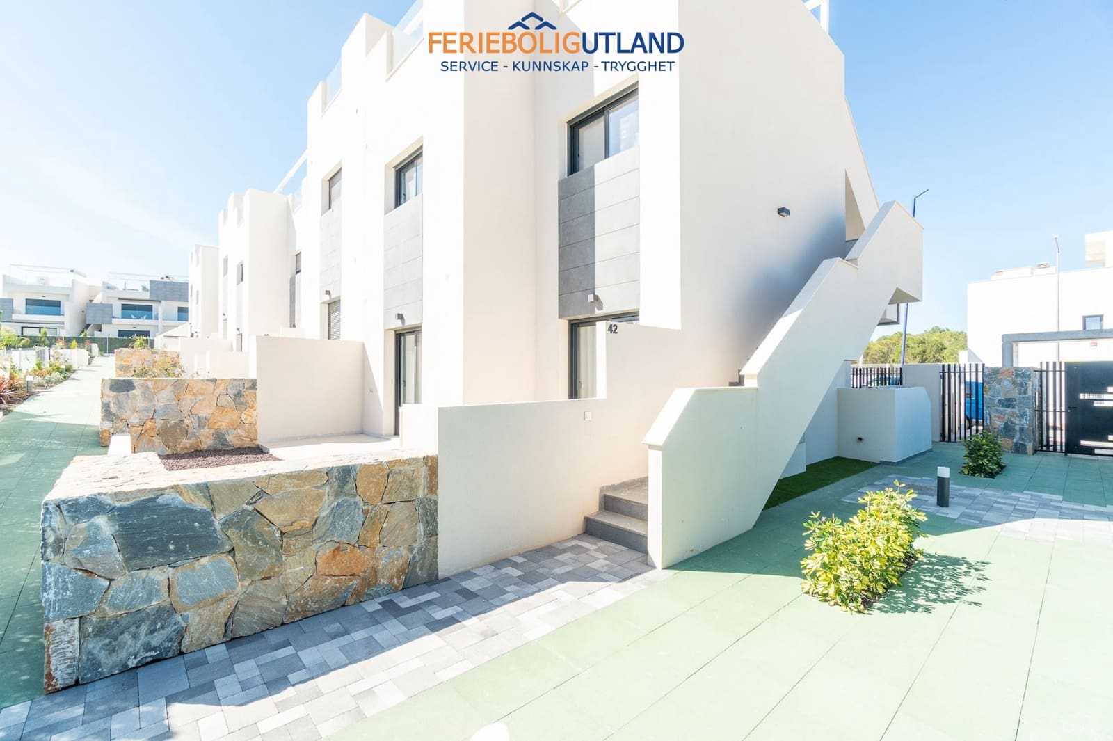 3 bedroom Apartment for sale in Los Balcones with pool garage - € 310,000 (Ref: 10000827)