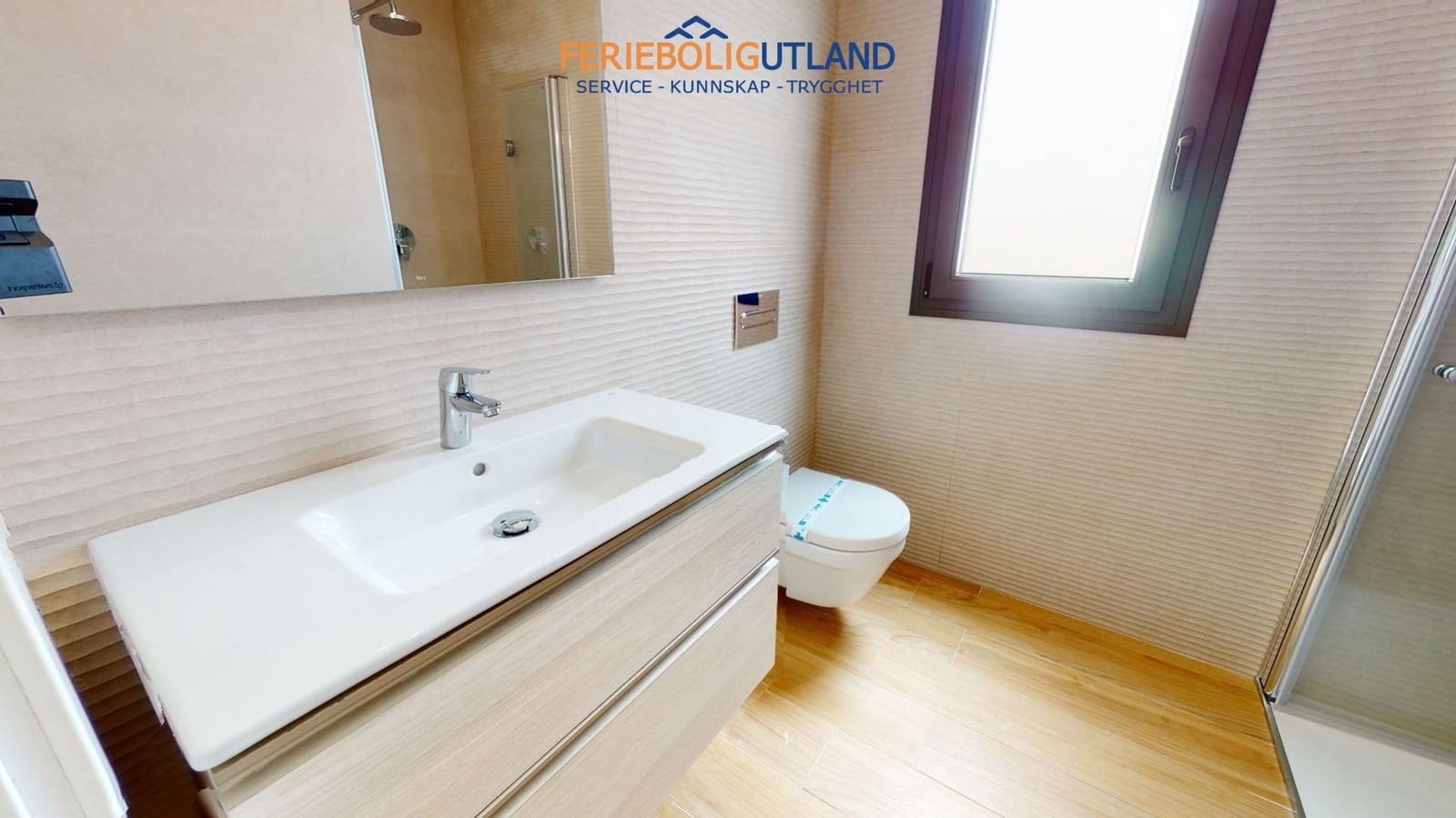 2 soveværelse Bungalow til salg i Torrevieja med swimmingpool - € 309.900 (Ref: 10000829)